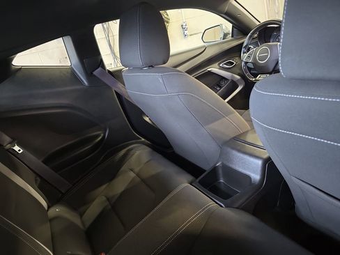 Used 2017 Chevrolet Camaro LT image 12