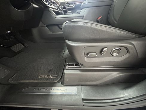 Used 2025 GMC Sierra 1500 Denali w/ Technology Package image 33