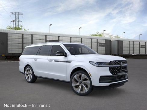 New 2026 Lincoln Navigator L Black Label AWD/4WD image 7