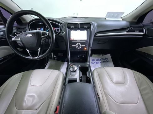 Used 2017 Ford Fusion Titanium image 18
