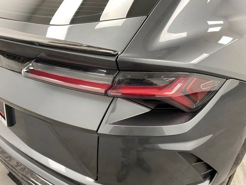 Used 2019 Lamborghini Urus image 14