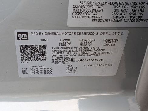 Used 2024 Chevrolet Silverado 1500 ZR2 w/ Technology Package image 43