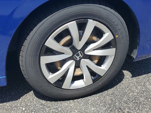 Used 2022 Honda Civic LX image 8