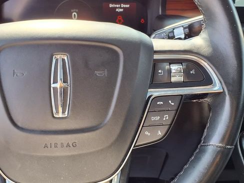 Used 2021 Lincoln Nautilus Reserve AWD/4WD image 6