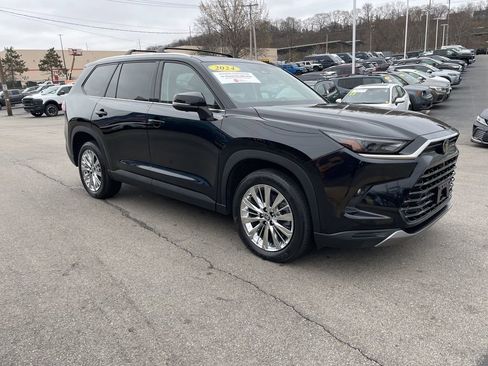 Used 2024 Toyota Grand Highlander Platinum image 6