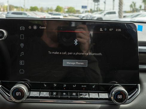 New 2026 GMC Canyon Elevation image 16