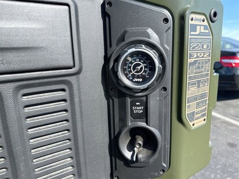 Used 2023 Jeep Wrangler Rubicon 392 image 27