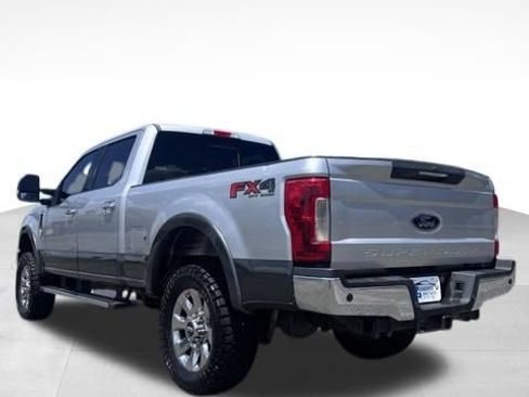 Used 2017 Ford F250 Lariat w/ Lariat Ultimate Package AWD/4WD image 5