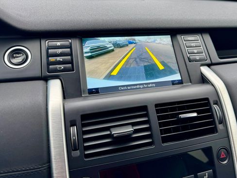 Used 2018 Land Rover Discovery Sport HSE image 35