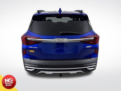 Used 2022 Kia Seltos SX w/ Sunroof Package AWD/4WD image 5