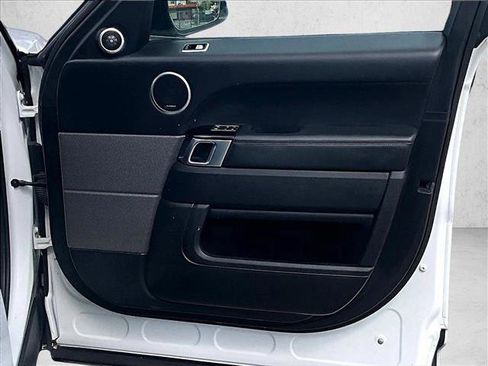Used 2019 Land Rover Range Rover Sport HST image 19