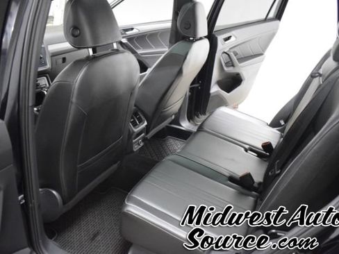 Used 2023 Volkswagen Tiguan SE R-Line AWD/4WD image 26