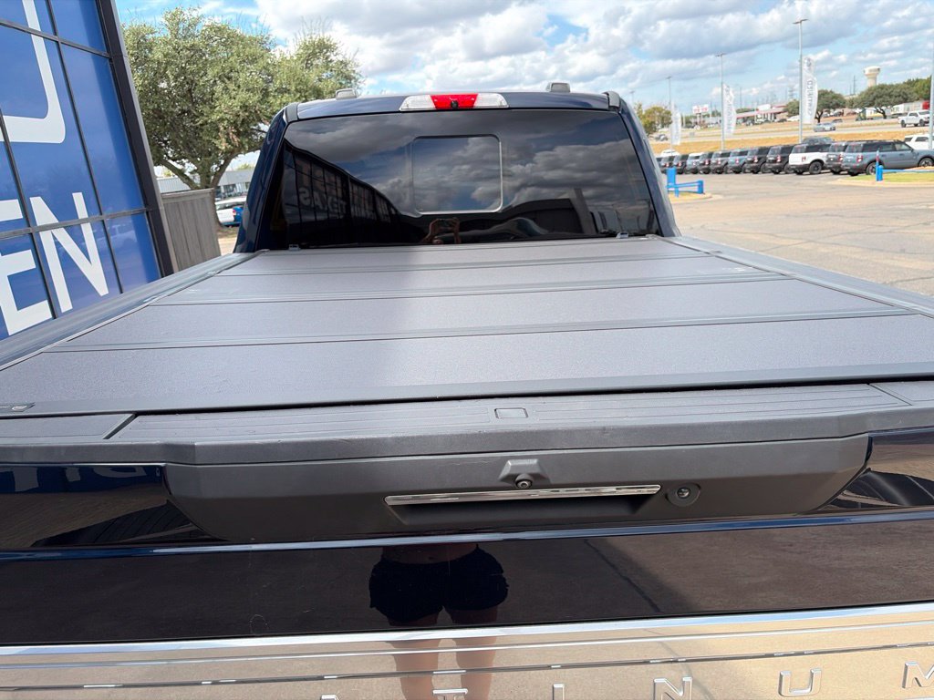 Certified 2022 Ford F250 Platinum w/ FX4 Off-Road Package AWD/4WD image 16