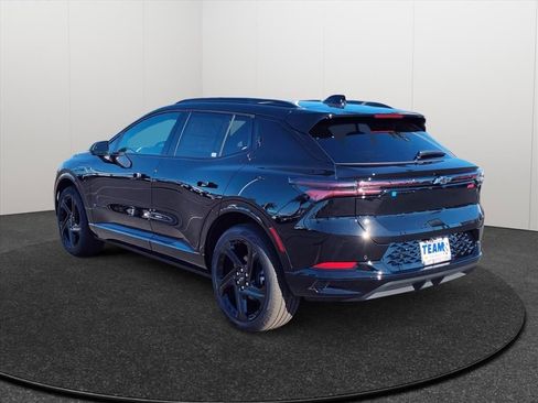 New 2026 Chevrolet Equinox EV RS image 4