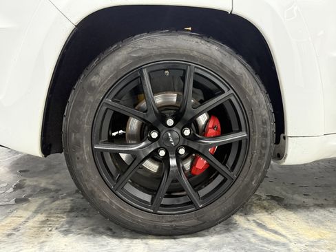 Used 2021 Jeep Grand Cherokee SRT image 28