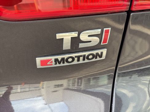 Used 2016 Volkswagen Tiguan SE image 9