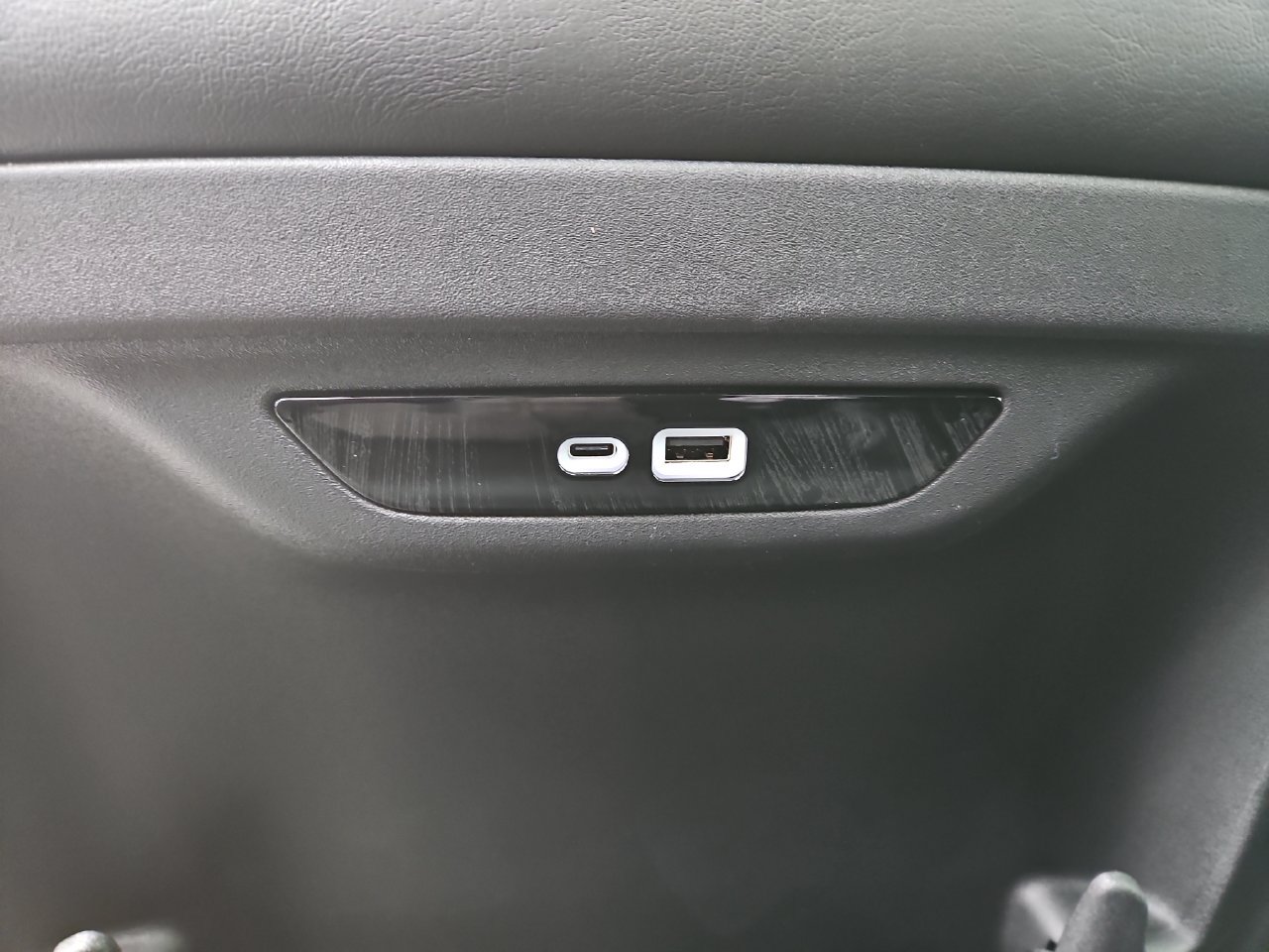 New 2026 Chrysler Pacifica Select w/ S Appearance Package AWD/4WD image 19