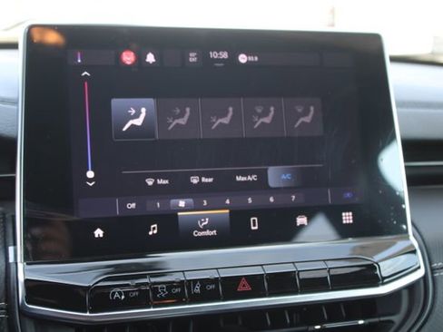 Used 2023 Jeep Compass Altitude image 25