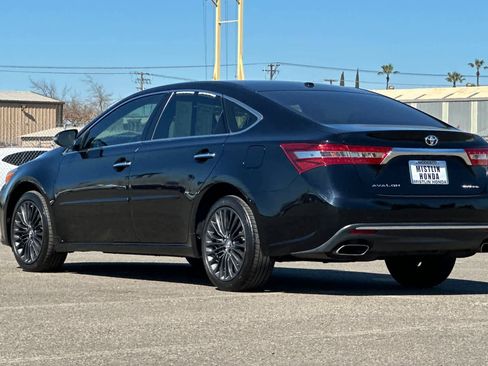 Used 2018 Toyota Avalon Touring w/ Carpet Mat Package image 5