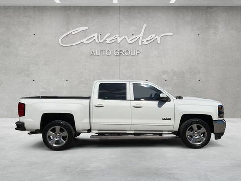 Used 2018 Chevrolet Silverado 1500 LT w/ Texas Edition RWD image 17