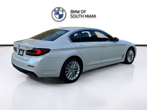 Certified 2023 BMW 530i w/ Premium Package image 7