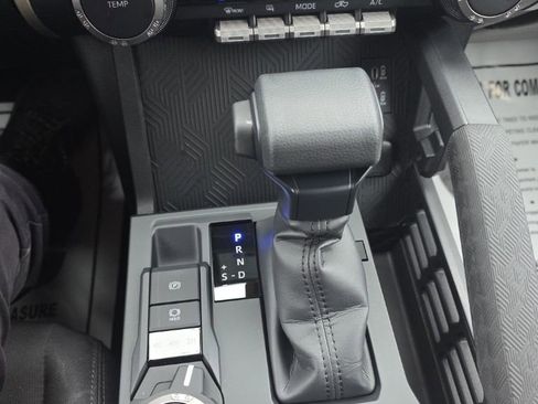 Certified 2024 Toyota Tacoma SR image 21