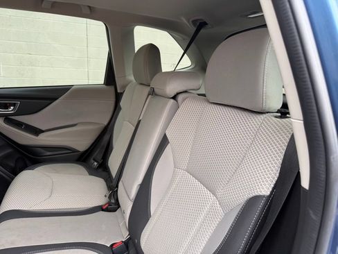 Used 2020 Subaru Forester Premium AWD/4WD image 23