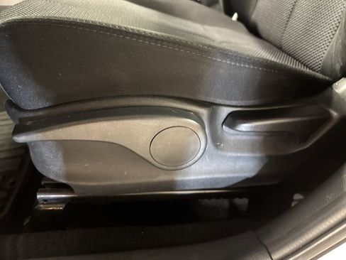 Used 2011 Subaru Forester 2.5X image 17