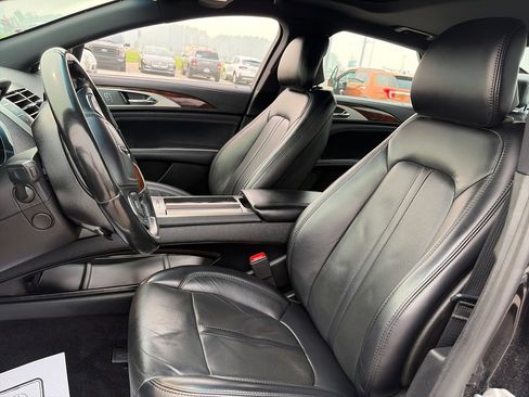 Used 2019 Lincoln MKZ Reserve AWD/4WD image 16