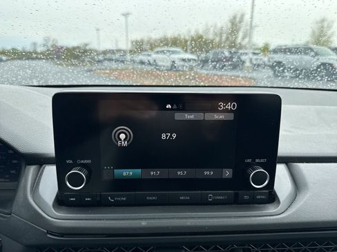 Used 2023 Honda Accord EX image 16