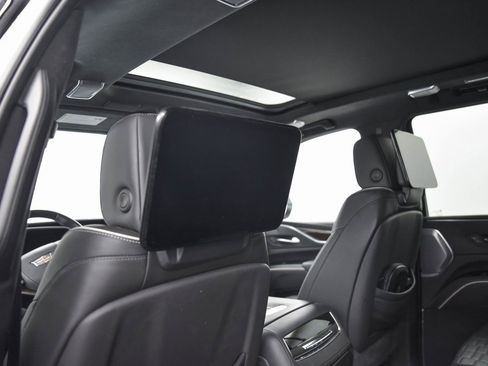 Used 2022 Cadillac Escalade Sport Platinum image 26