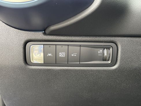 Used 2024 Chevrolet Equinox EV LT w/ LPO, Blackout Package image 17