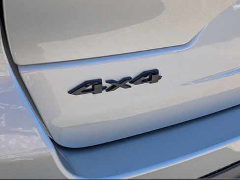 New 2026 Jeep Grand Cherokee Limited AWD/4WD image 12