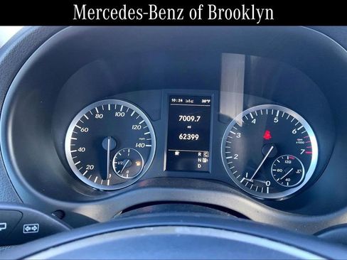 Used 2019 Mercedes-Benz Metris Passenger image 23