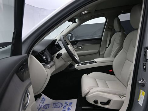 Certified 2026 Volvo XC90 B6 Ultra AWD/4WD image 11