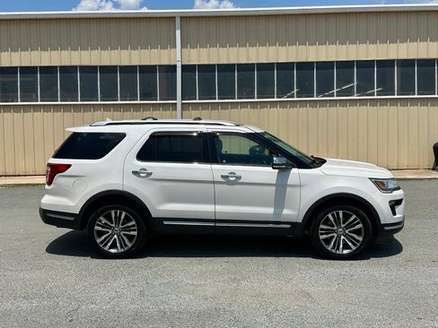 Used 2018 Ford Explorer Platinum AWD/4WD image 11