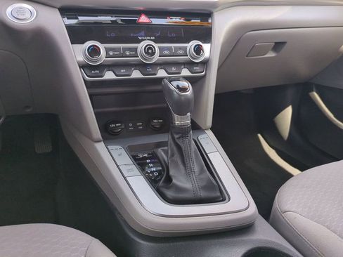 Used 2020 Hyundai Elantra Value Edition FWD image 19