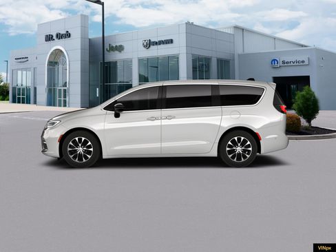 New 2026 Chrysler Pacifica Select image 4