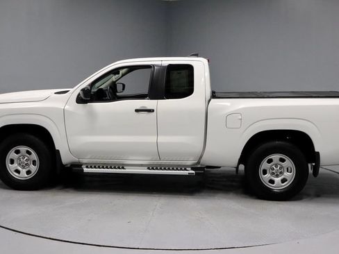 Used 2023 Nissan Frontier S RWD image 6