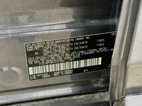 Used 2023 Toyota RAV4 XLE Premium FWD image 32