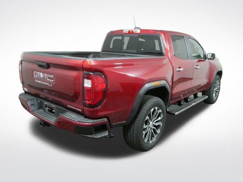 Used 2023 GMC Canyon Denali AWD/4WD image 3