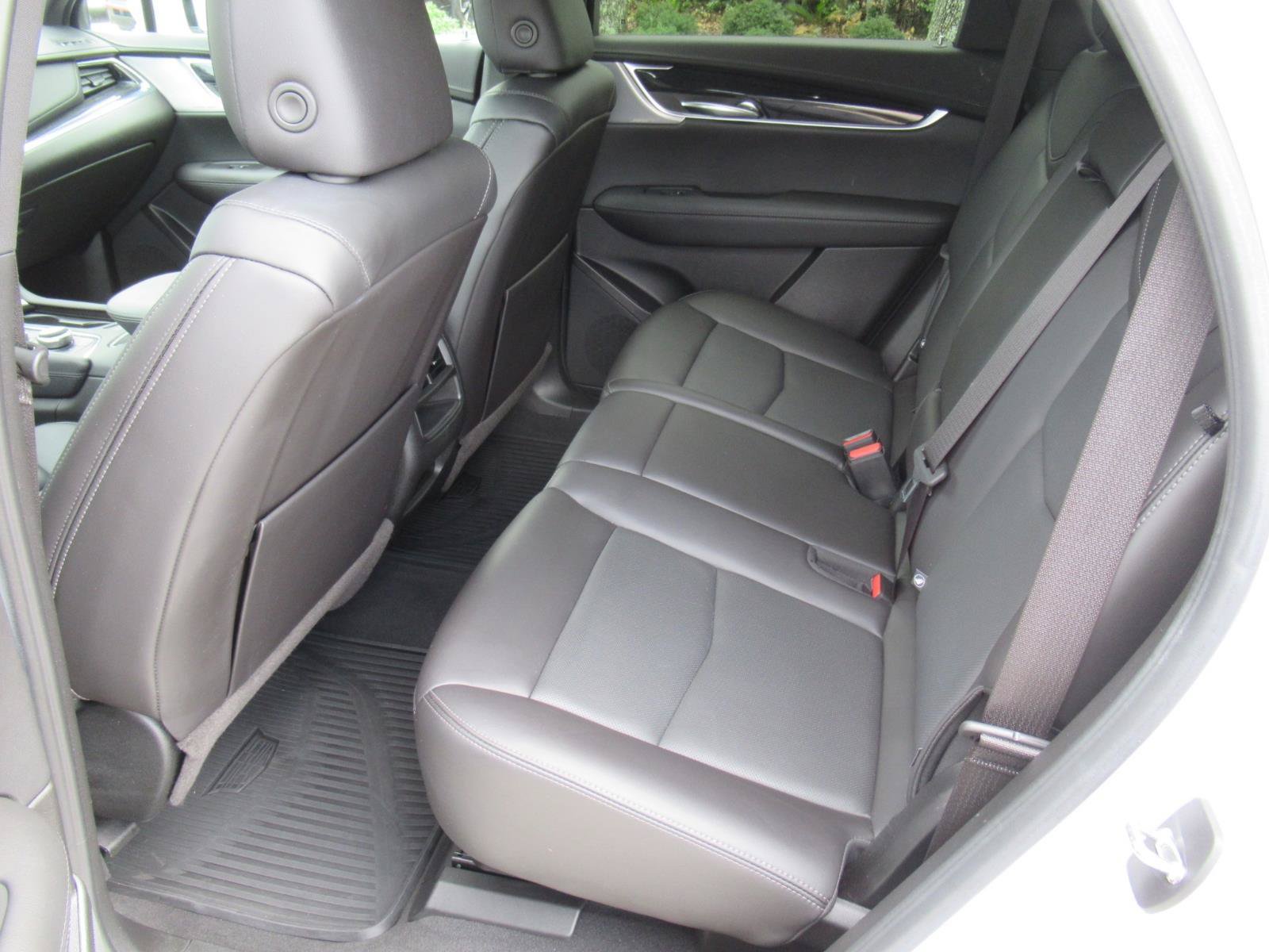 Used 2023 Cadillac XT5 Premium Luxury FWD image 34