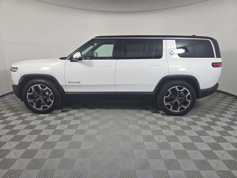 Used 2025 Rivian R1S Adventure image 2