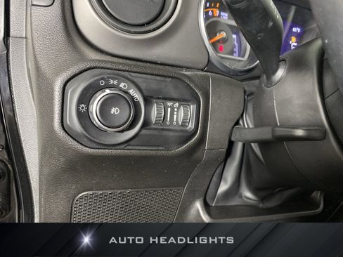 Used 2022 Jeep Wrangler Unlimited Sport AWD/4WD image 25