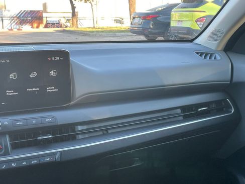 Used 2025 Kia K4 LXS image 37