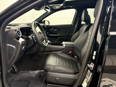 Used 2025 Mercedes-Benz GLC 350e GLC 350e w/ AMG Line image 8
