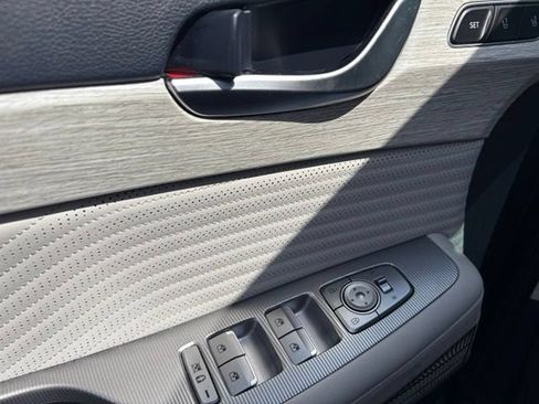 Certified 2024 Hyundai Palisade Calligraphy AWD/4WD image 9