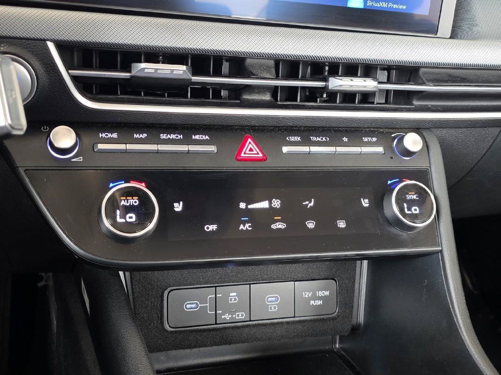 Used 2025 Hyundai Sonata SEL FWD image 15
