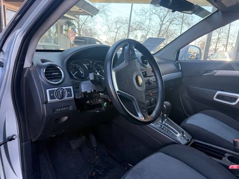 Used 2012 Chevrolet Captiva Sport LS image 16