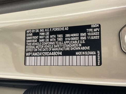 Used 2024 Porsche Cayenne Turbo image 31